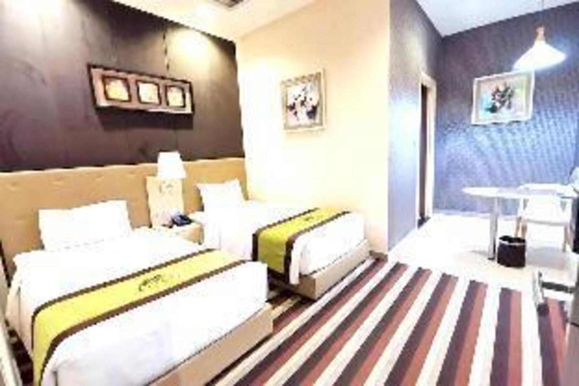 Capital O 75451 Podstel Hostel バンコク都 エクステリア 写真