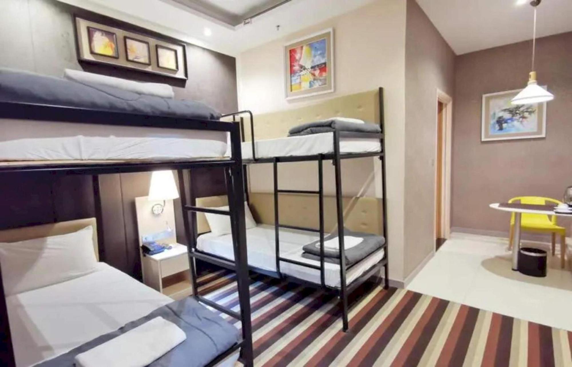 Capital O 75451 Podstel Hostel バンコク都 エクステリア 写真