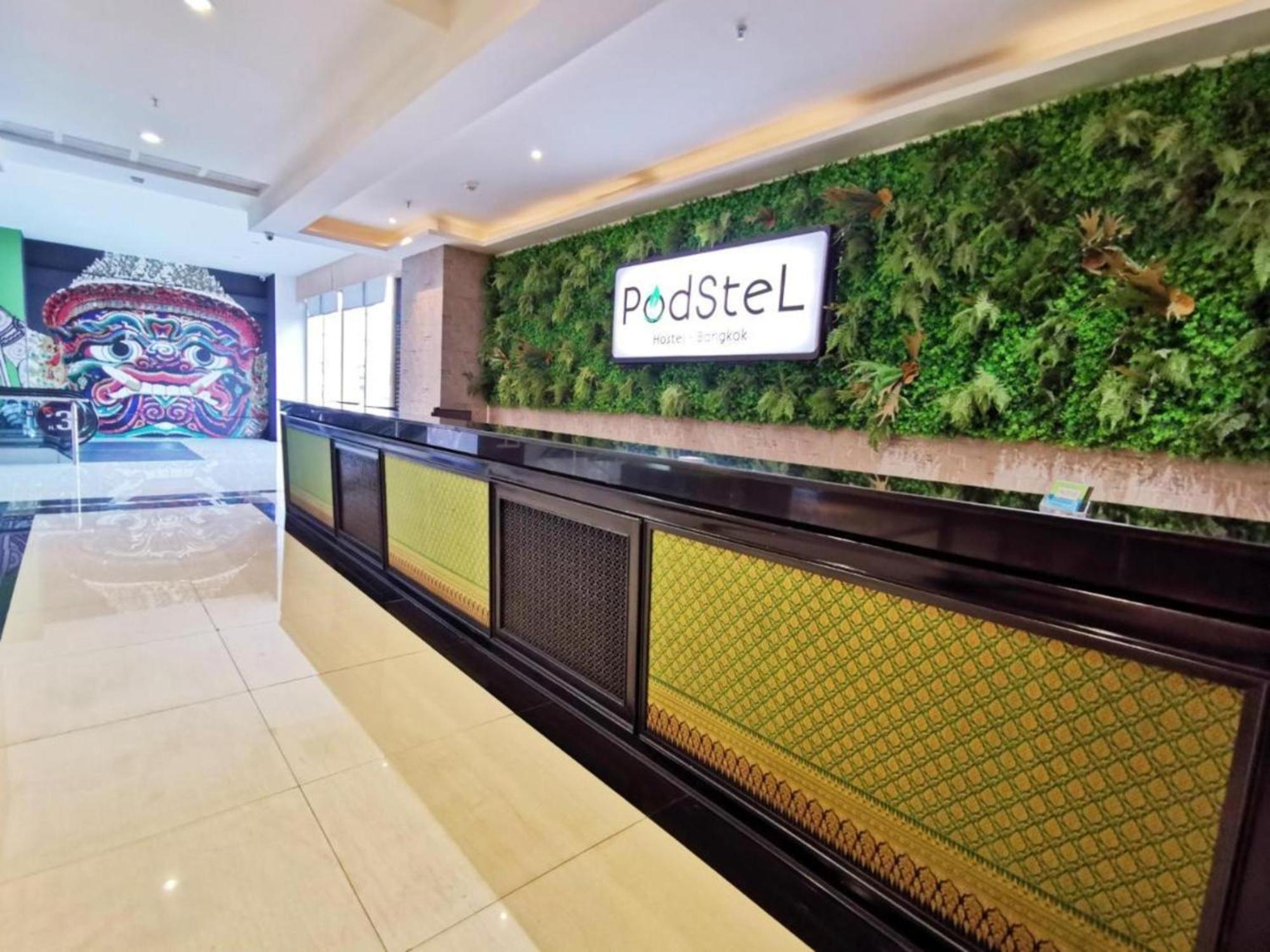 Capital O 75451 Podstel Hostel バンコク都 エクステリア 写真